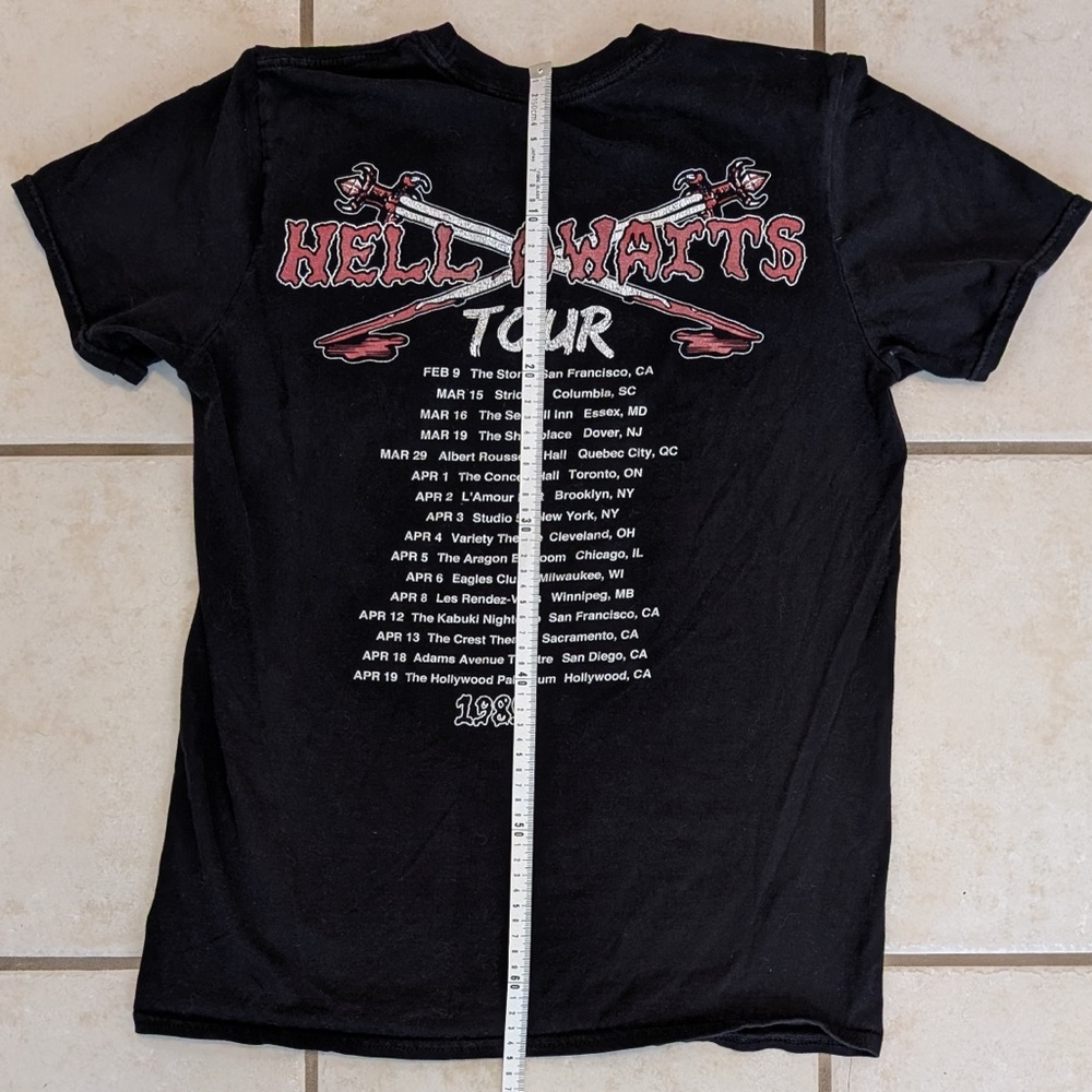 100% Cotton Slayer Band Hell Awaits Men’s Tee Shirt Size Medium - Picture 8 of 9
